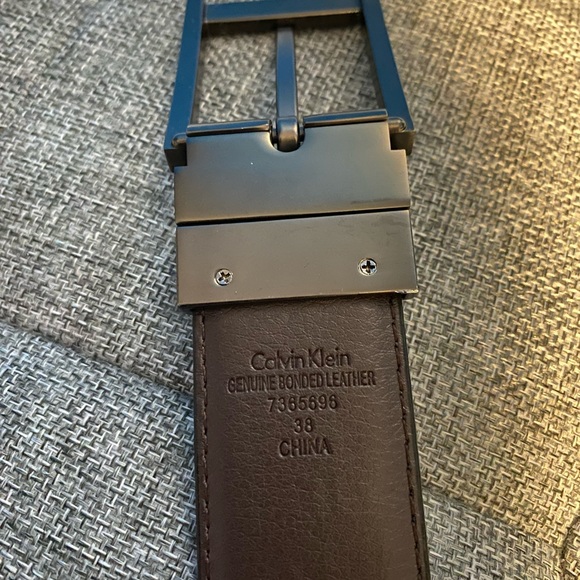 New Calvin Klein belt - Picture 2 of 3